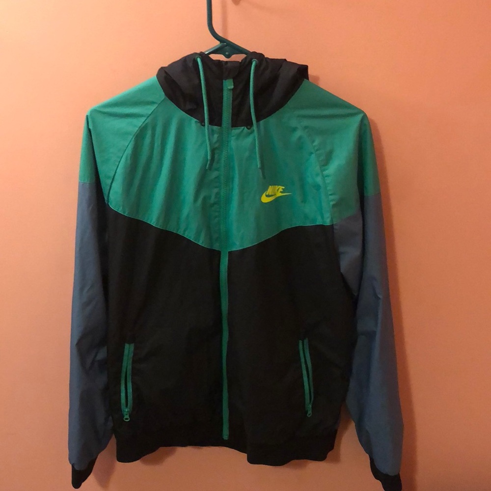 Rare Medium nike windbreaker